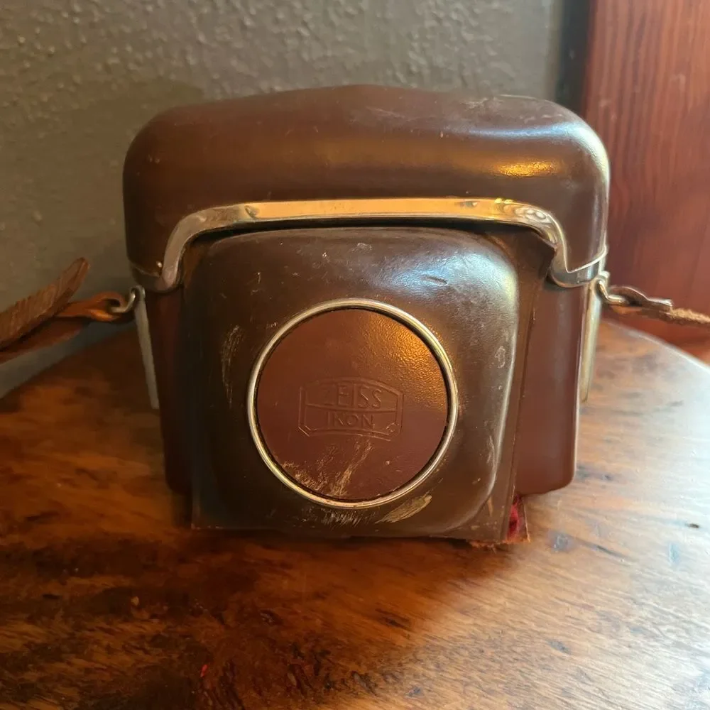 Zeiss Ikon Symbolica 35mm Camera w/ Prontormat Tessar 50mm f/2.8 Lens.